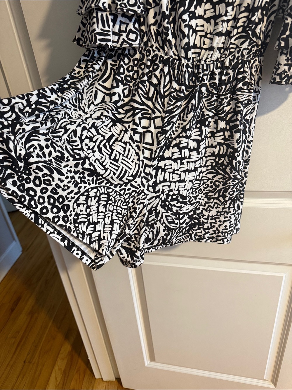 Off-Shoulder Black & White Patterned Women's Romper - Picture 3 of 3